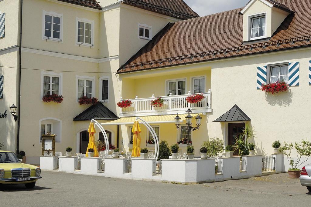 Hotel Zum Schloessle Finningen Exterior photo